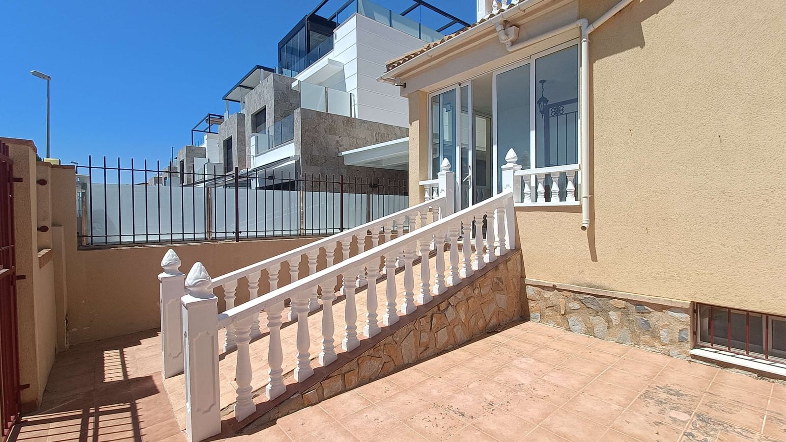3 bedroom Villa for sale in Orihuela Costa with pool garage - € 269,900 (Ref: 9046321)