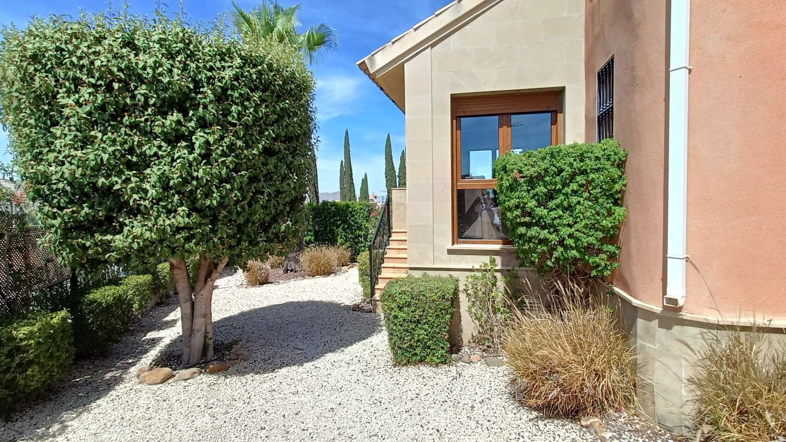 3 bedroom Villa for sale in Algorfa with pool garage - € 449,950 (Ref: 9208853)