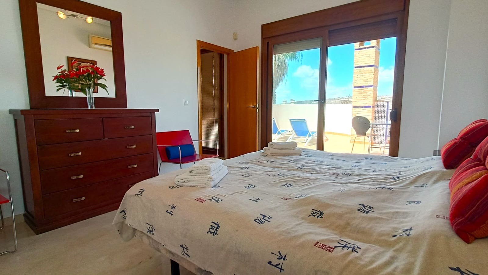 Chalet de 3 habitaciones en Algorfa en venta con piscina garaje - 350.000 € (Ref: 9216740)