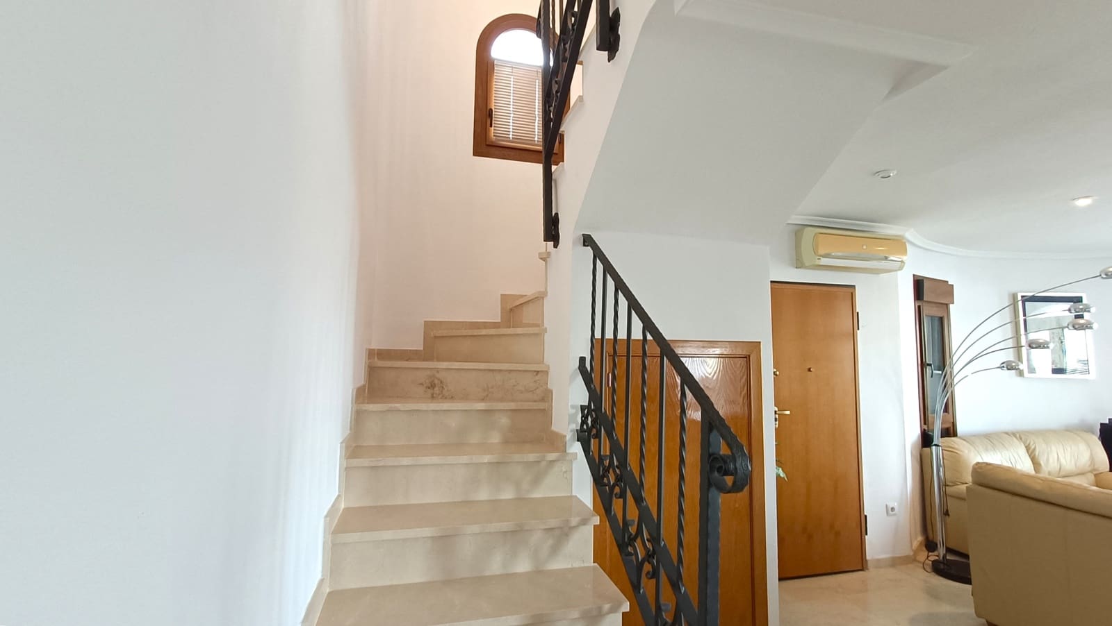 Chalet de 3 habitaciones en Algorfa en venta con piscina garaje - 350.000 € (Ref: 9216740)