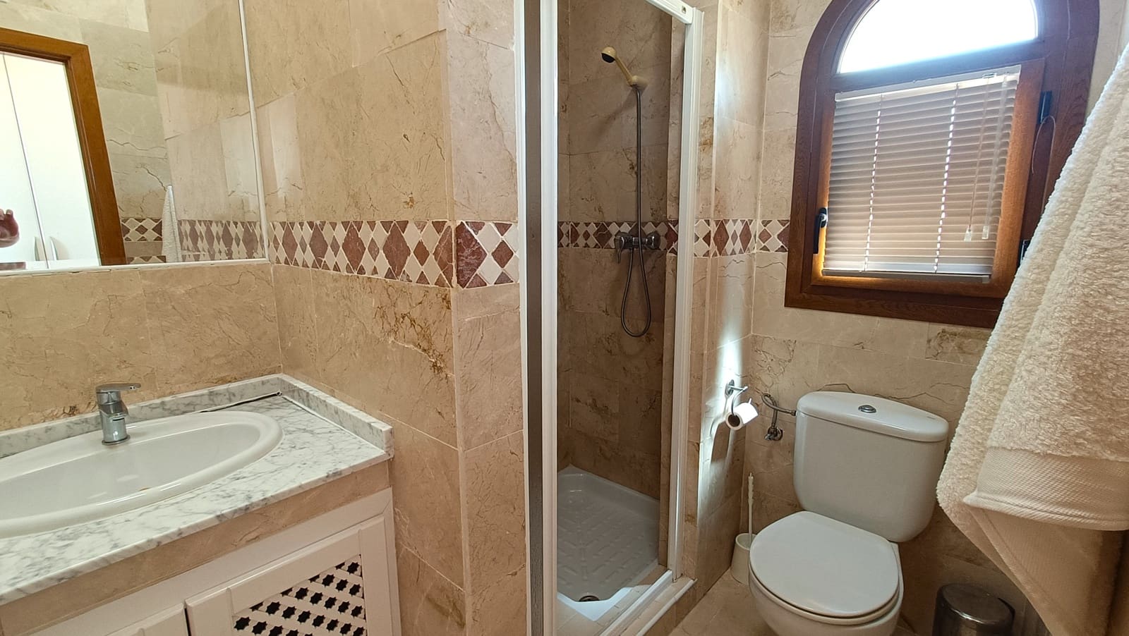 Chalet de 3 habitaciones en Algorfa en venta con piscina garaje - 350.000 € (Ref: 9216740)