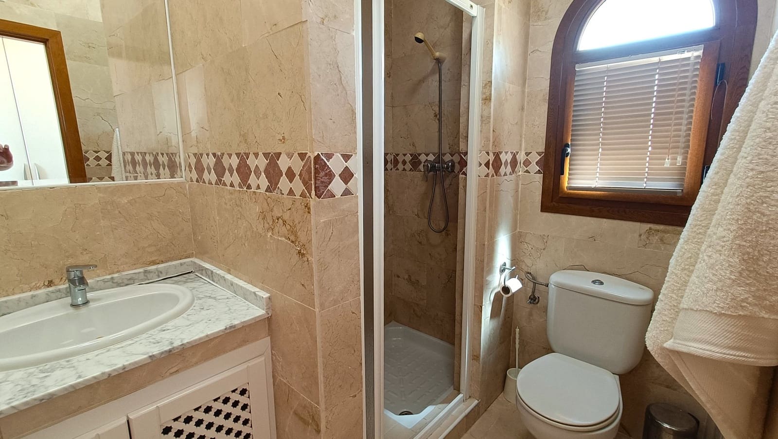 3 bedroom Villa for sale in Algorfa with pool garage - € 345,950 (Ref: 9216740)