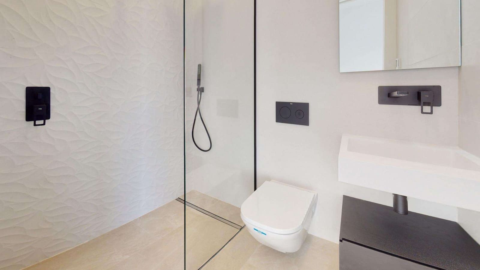 3 quarto Moradia para venda em Los Alcazares com piscina - 689 900 € (Ref: 9331907)