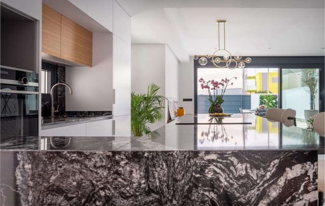 3 camera da letto Villa in vendita in San Pedro del Pinatar ciudad, San Pedro del Pinatar con piscina - 465.000 € (Rif: 9331956)