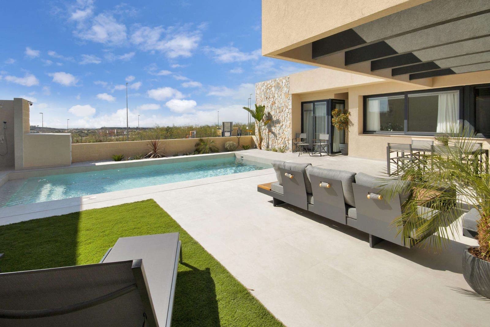 3 bedroom Villa for sale in Banos y Mendigo with pool - € 522,000 (Ref: 9331963)