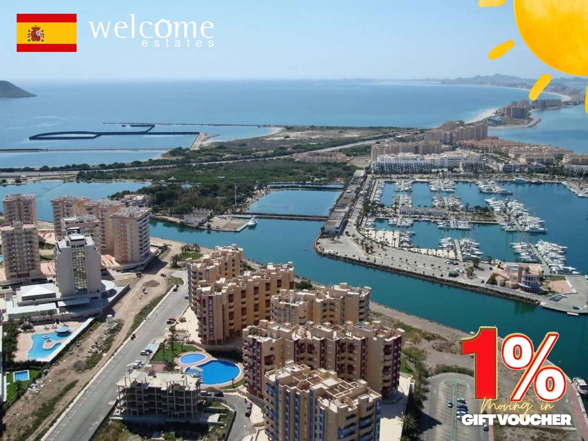 2 slaapkamer Appartement te koop in La Manga del Mar Menor met zwembad - € 213.259 (Ref: 9331974)