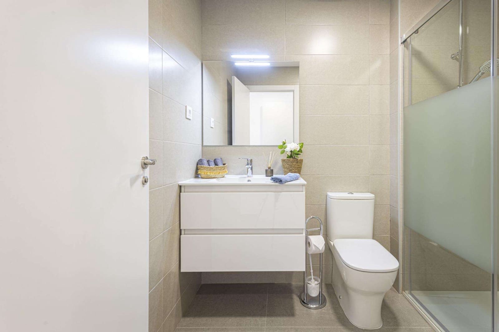 2 slaapkamer Appartement te koop in La Manga del Mar Menor met zwembad - € 213.259 (Ref: 9331974)