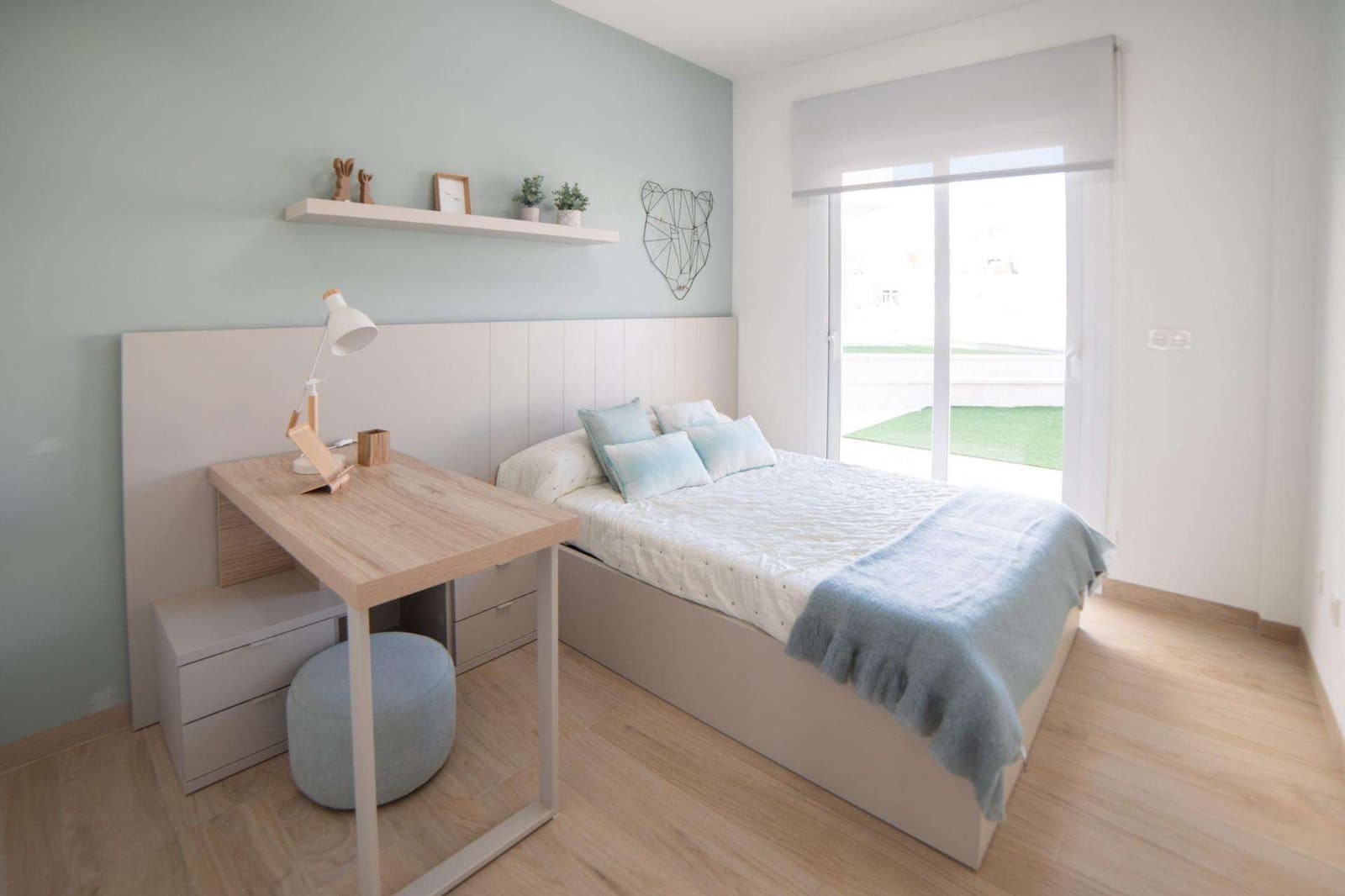 2 bedroom Apartment for sale in El Raso with pool - € 294,000 (Ref: 9331980)