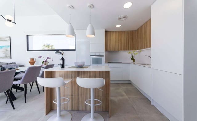 Chalet de 3 habitaciones en Calasparra en venta con piscina - 339.000 € (Ref: 9332059)