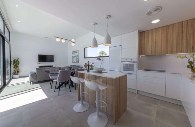 Chalet de 3 habitaciones en Calasparra en venta con piscina - 339.000 € (Ref: 9332059)