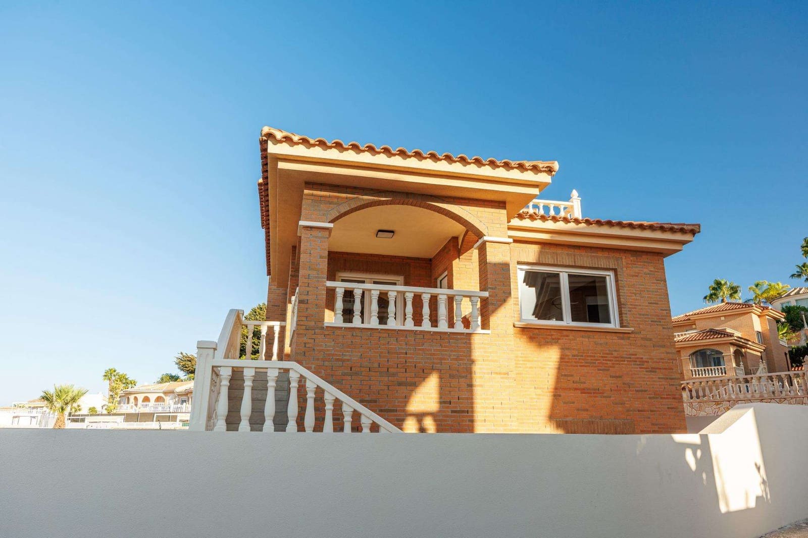4 bedroom Villa for sale in Ciudad Quesada with pool - € 499,000 (Ref: 9332077)