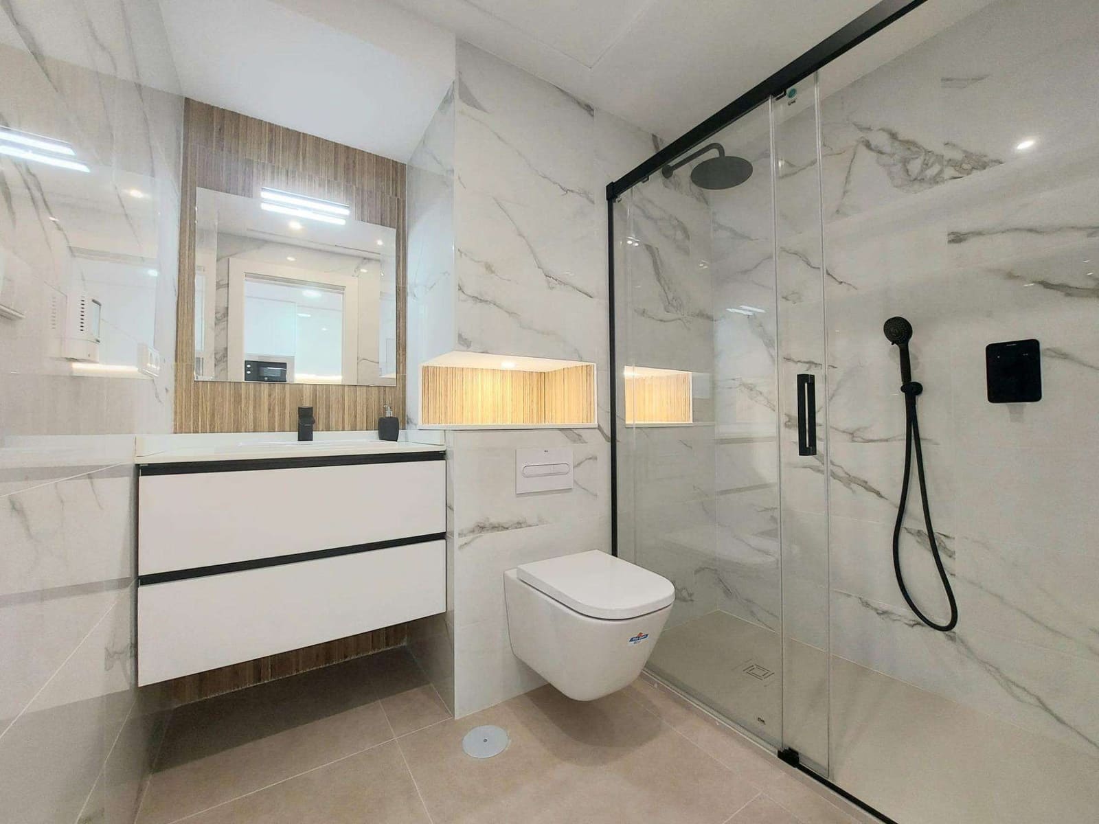 Chalet de 3 habitaciones en San Pedro del Pinatar en venta con piscina - 419.900 € (Ref: 9332079)