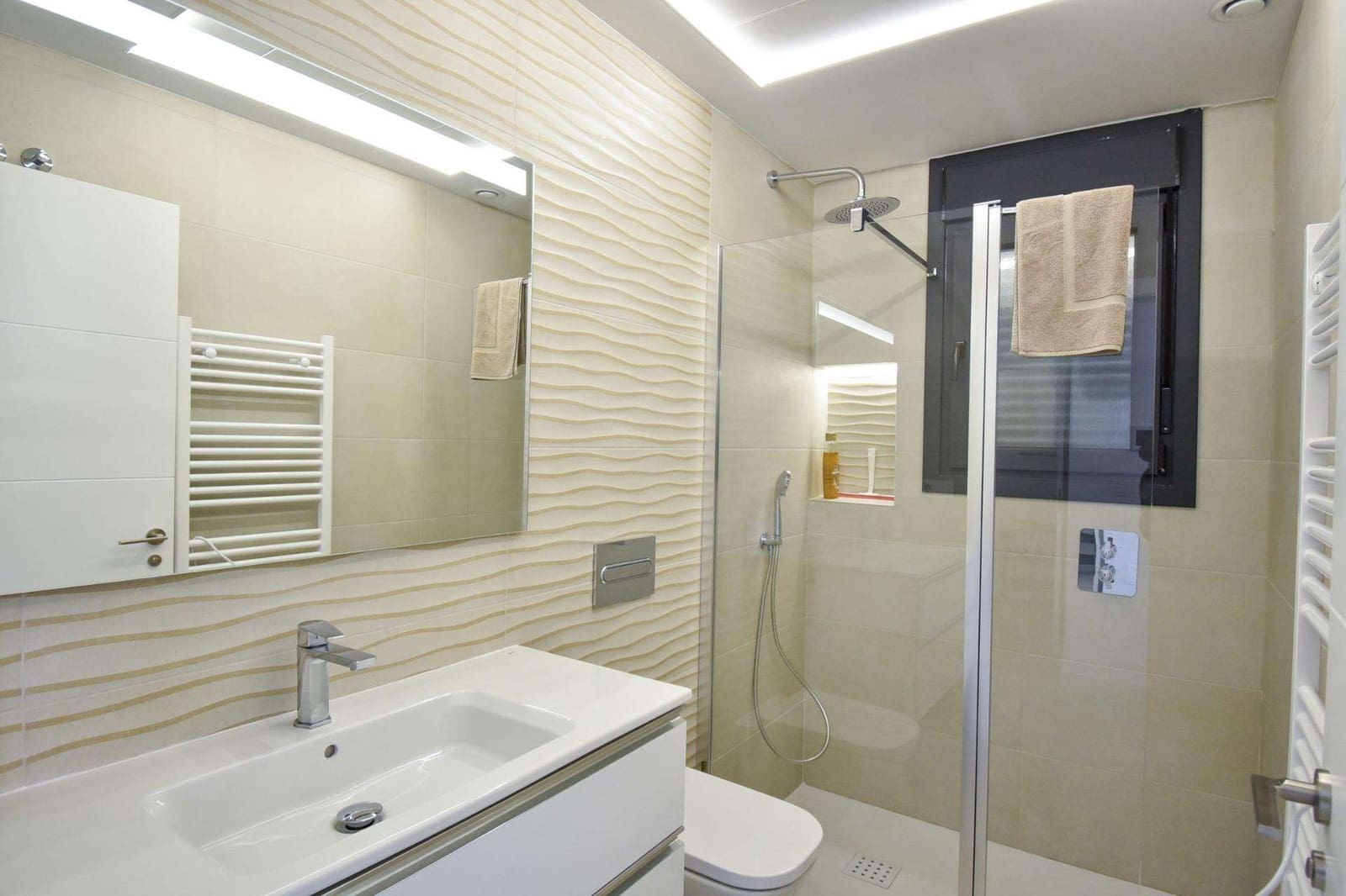 Pareado de 3 habitaciones en San Pedro del Pinatar en venta con piscina - 445.000 € (Ref: 9332136)