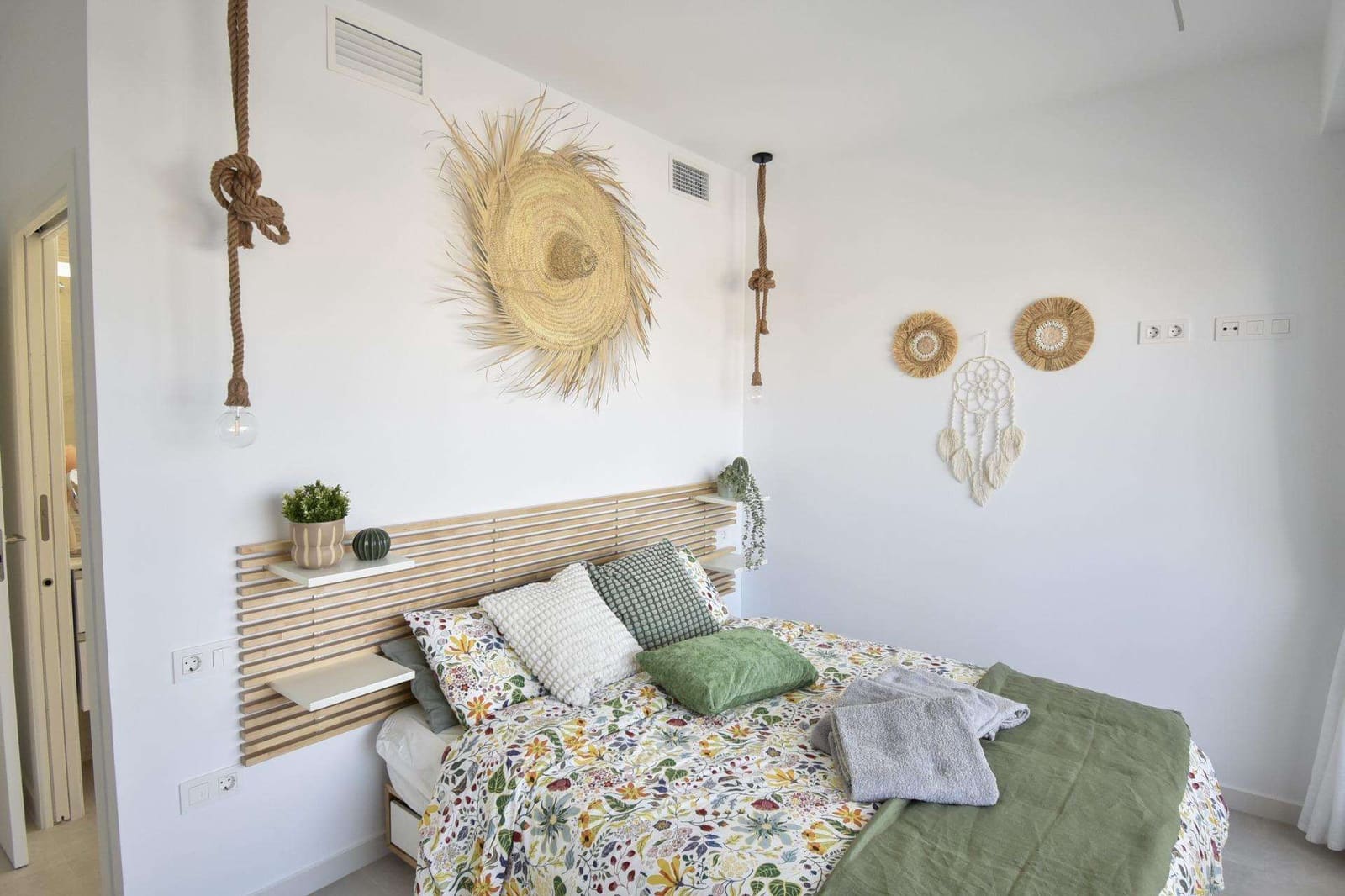 Pareado de 3 habitaciones en San Pedro del Pinatar en venta con piscina - 445.000 € (Ref: 9332136)