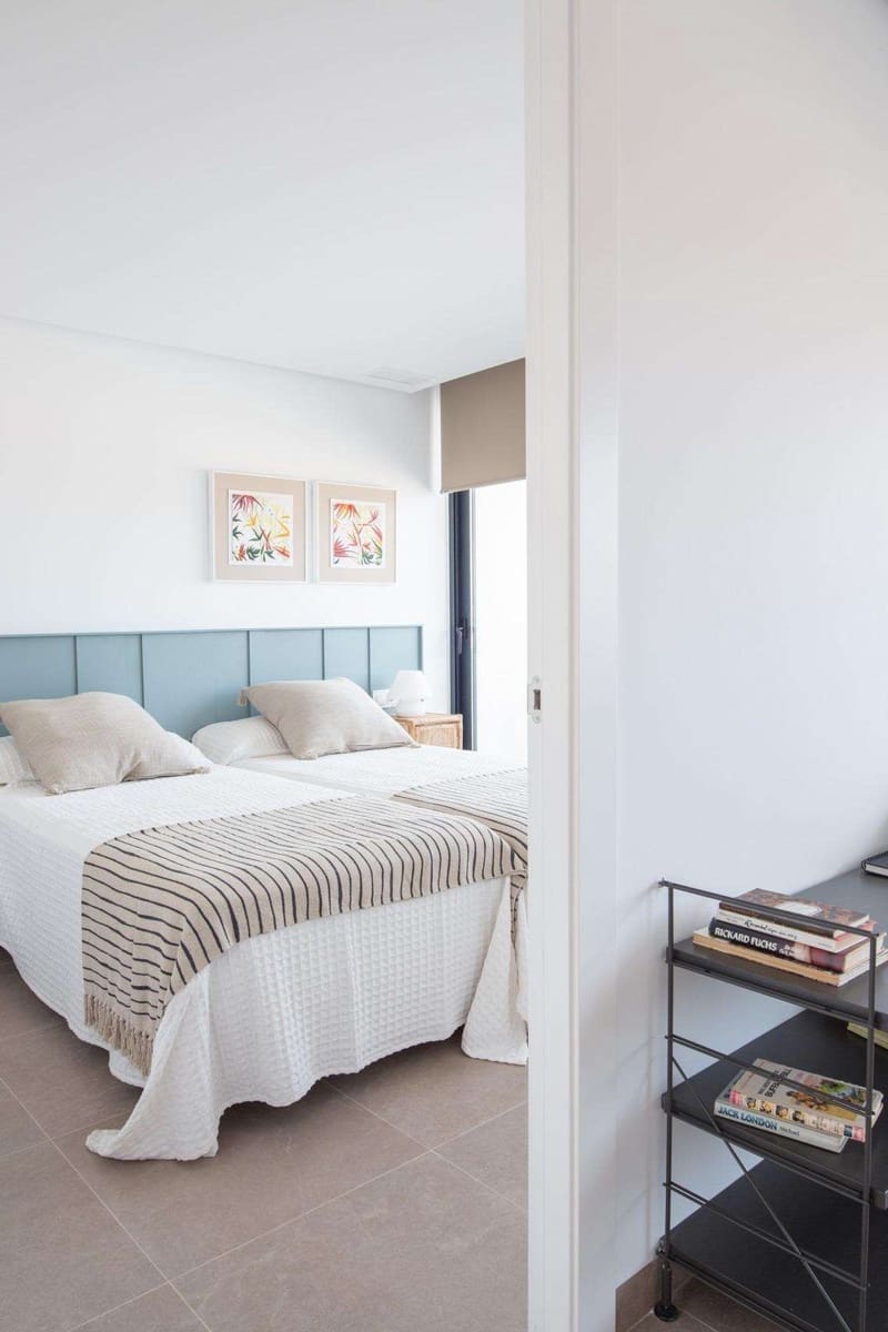 4 quarto Moradia para venda em Campoamor com piscina - 1 160 000 € (Ref: 9332149)