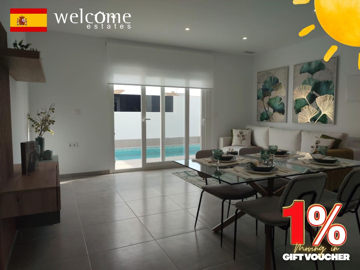 3 soverom Kjedet enebolig til salgs i Balsicas med svømmebasseng - € 325 000 (Ref: 9332151)