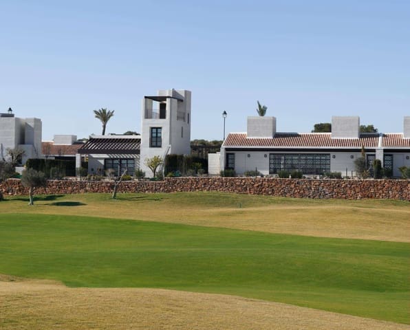 2 makuuhuone Huvila myytävänä paikassa La Peraleja Golf Resort, Murcia kaupunki mukana uima-altaan - 300 000 € (Ref: 9332208)