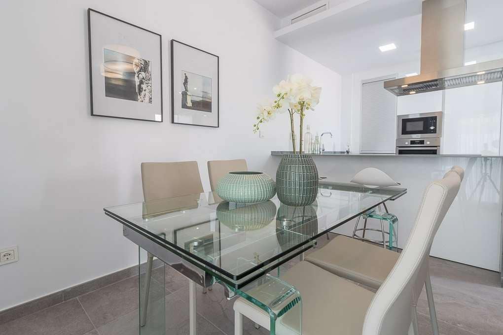 Bungalow de 3 habitaciones en Los Balcones en venta con piscina - 289.900 € (Ref: 9332317)