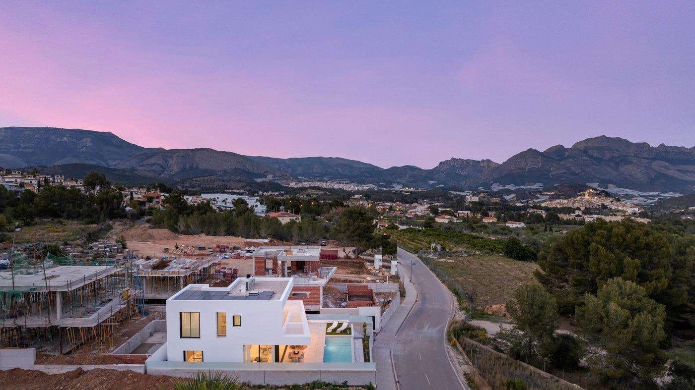 Chalet de 4 habitaciones en Polop en venta con piscina - 725.000 € (Ref: 9332323)