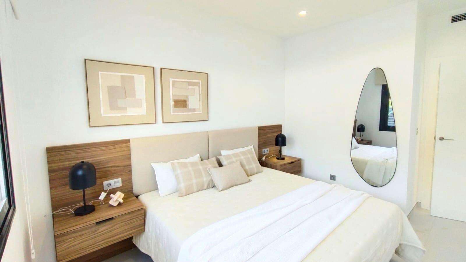 Chalet de 3 habitaciones en Pinar de Campoverde en venta con piscina - 422.500 € (Ref: 9332325)