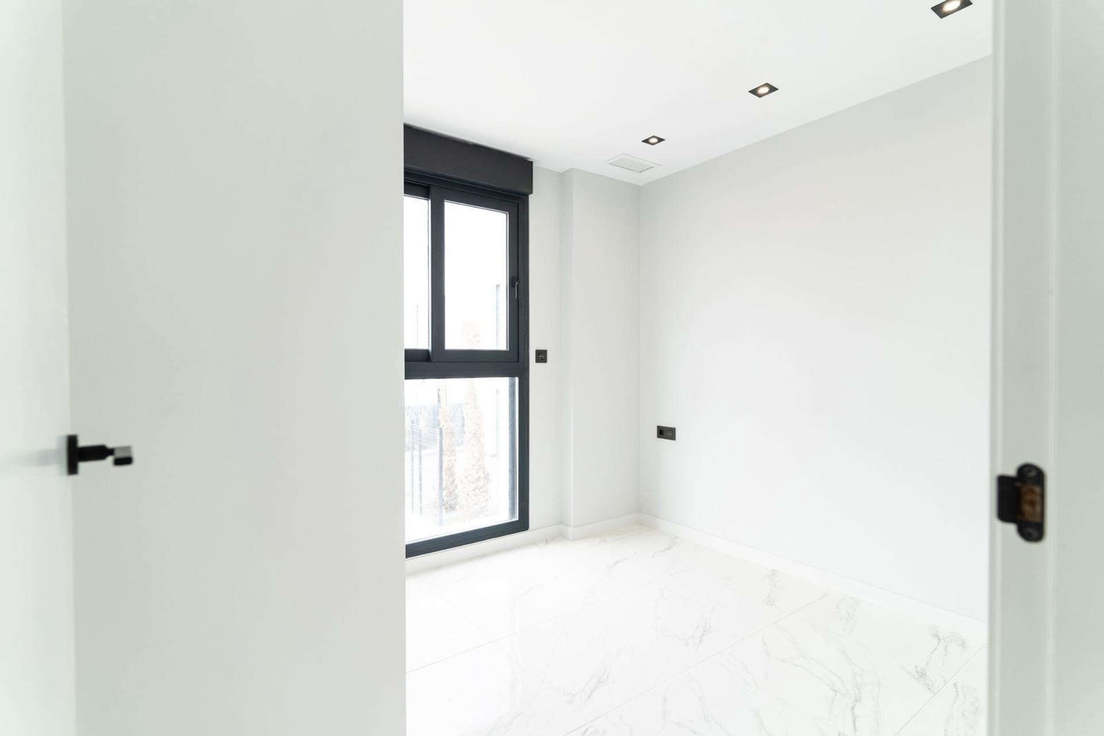 4 sypialnia Willa na sprzedaż w Orihuela Costa z basenem - 699 900 € (Ref: 9332357)