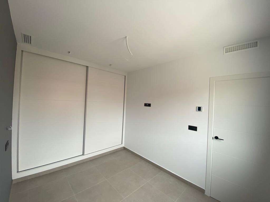 3 makuuhuone Huvila myytävänä paikassa Los Alcazares mukana uima-altaan - 419 900 € (Ref: 9332380)