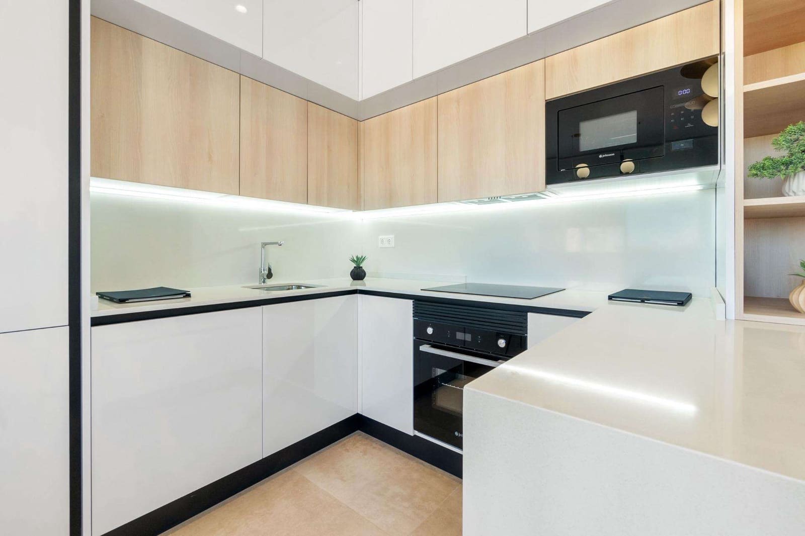 2 slaapkamer Bungalow te koop in Los Balcones met zwembad - € 299.900 (Ref: 9332434)