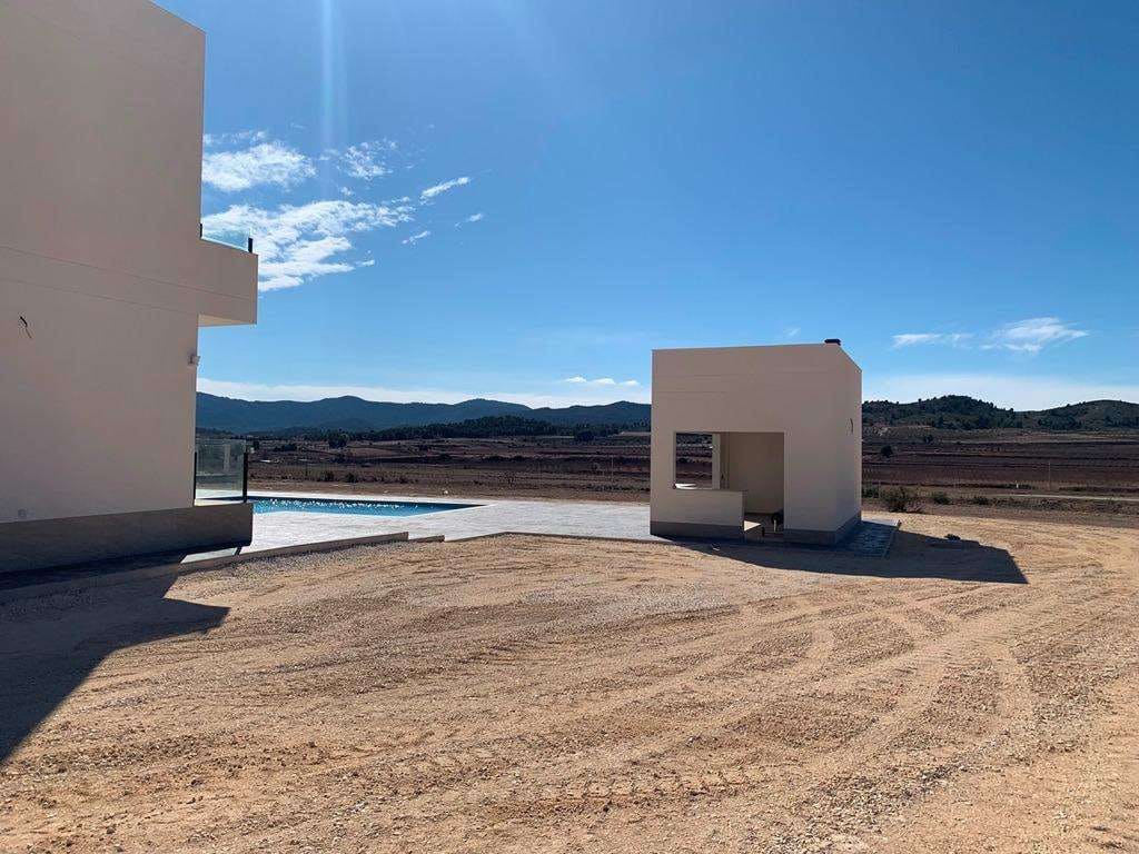 4 slaapkamer Villa te koop in Pinoso met zwembad - € 518.000 (Ref: 9332503)