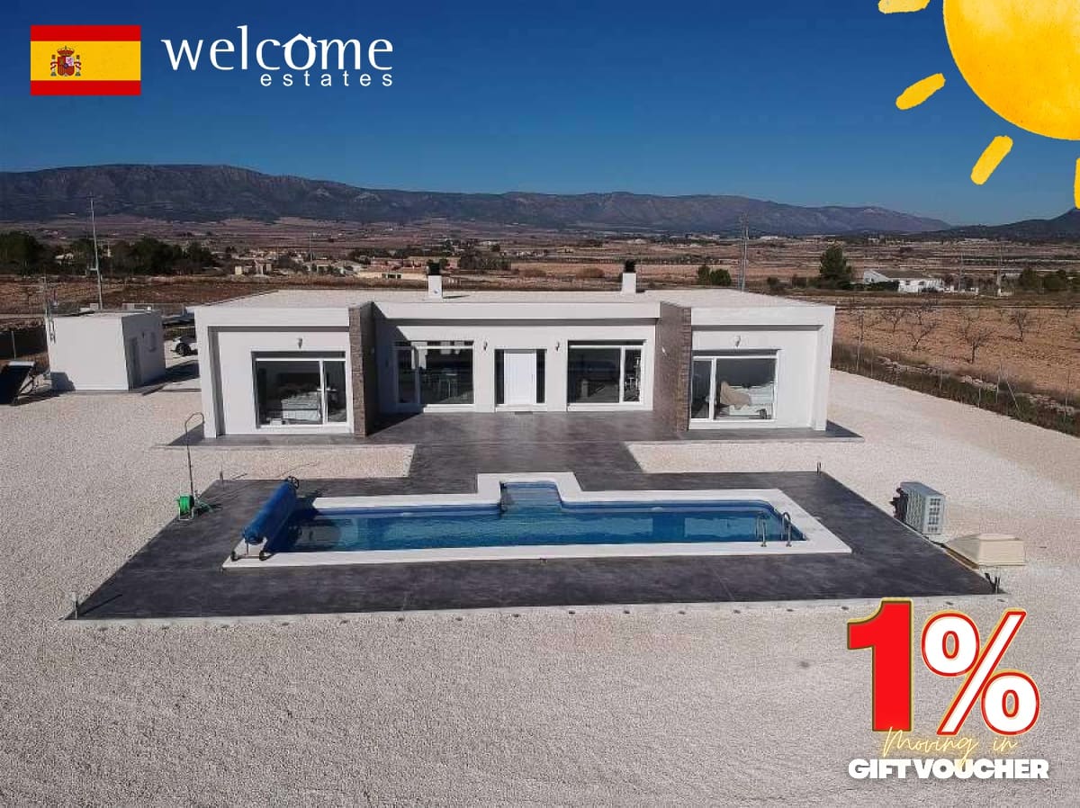 3 bedroom Villa for sale in Pinoso with pool - € 398,000 (Ref: 9332505)