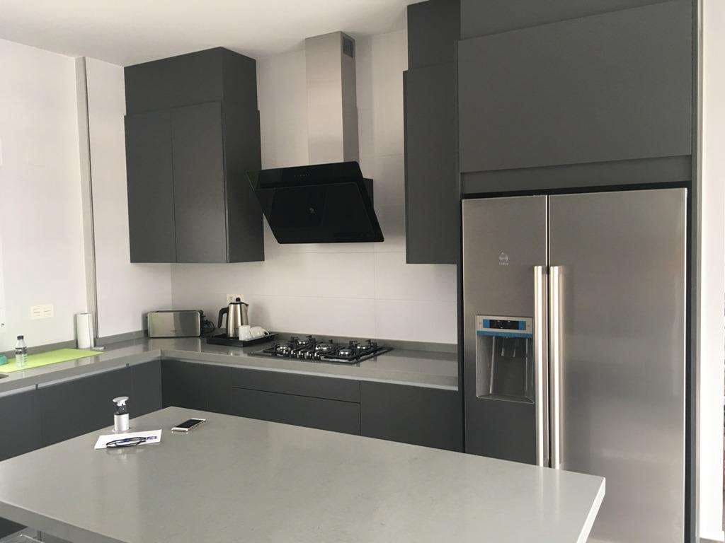 Chalet de 3 habitaciones en Pinoso en venta con piscina - 398.000 € (Ref: 9332505)