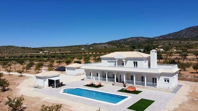 6 bedroom Villa for sale in Pinoso with pool - € 611,000 (Ref: 9332506)