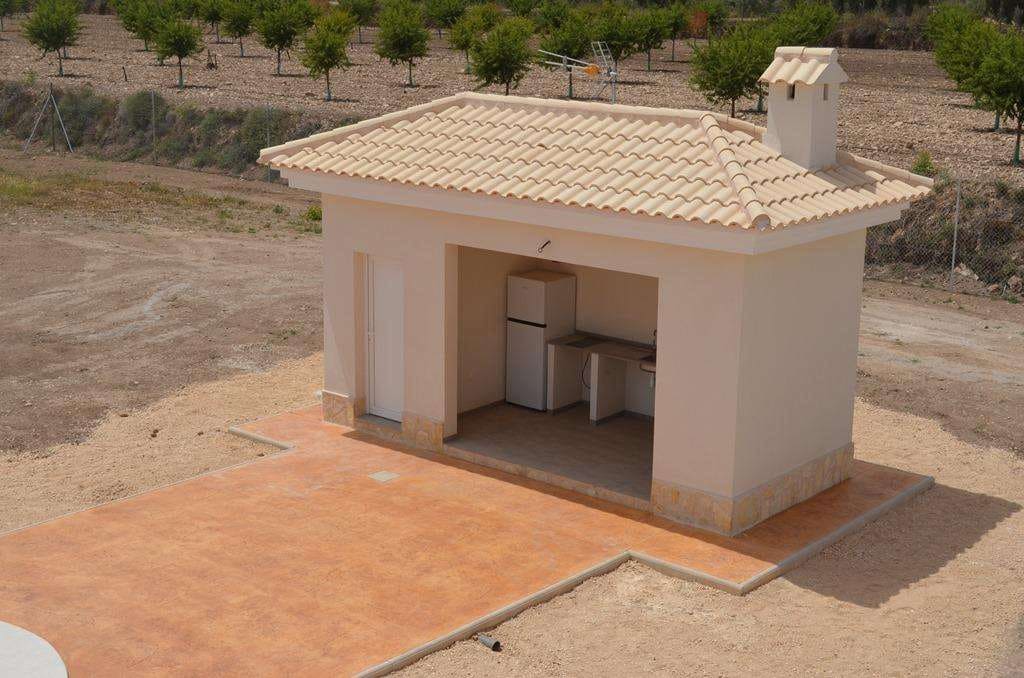 4 bedroom Villa for sale in Pinoso with pool - € 505,000 (Ref: 9332508)