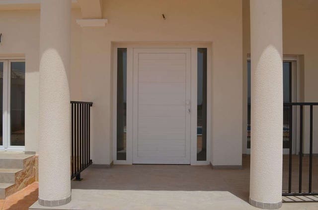 4 soveværelse Villa til salg i Pinoso med swimmingpool - € 505.000 (Ref: 9332508)