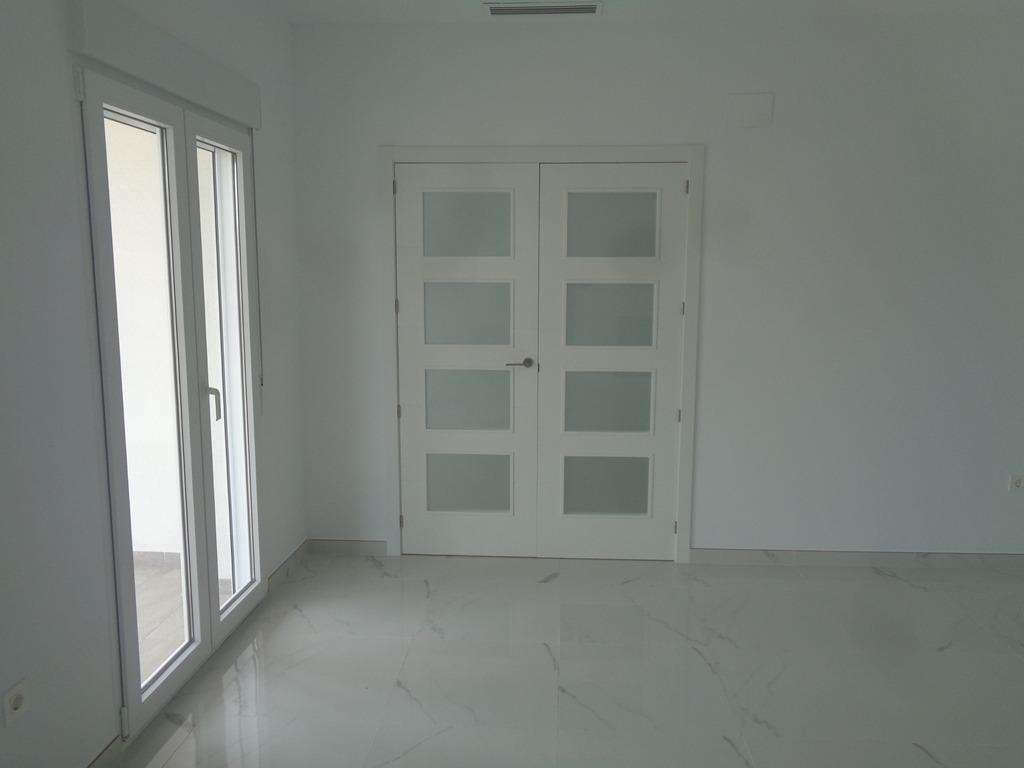 4 bedroom Villa for sale in Pinoso with pool - € 423,000 (Ref: 9332509)