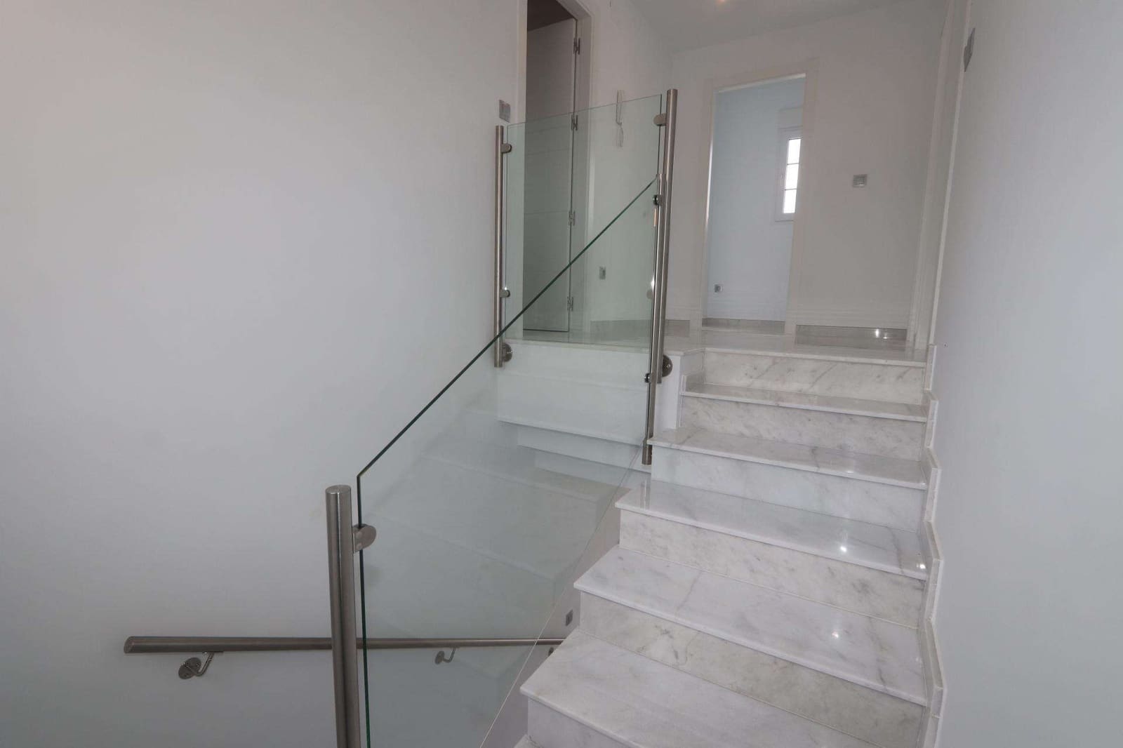 4 bedroom Villa for sale in Pinoso with pool - € 423,000 (Ref: 9332509)