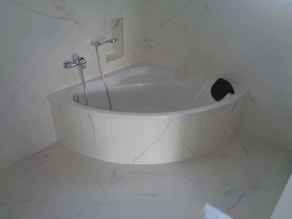 Chalet de 4 habitaciones en Pinoso en venta con piscina - 423.000 € (Ref: 9332509)