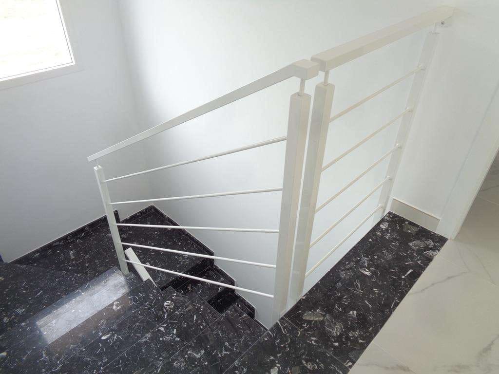 Chalet de 4 habitaciones en Pinoso en venta con piscina - 423.000 € (Ref: 9332509)