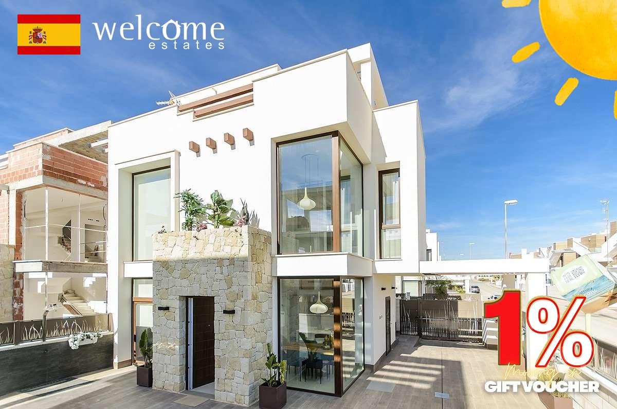 3 bedroom Villa for sale in Playa Honda with pool - € 489,000 (Ref: 9332525)