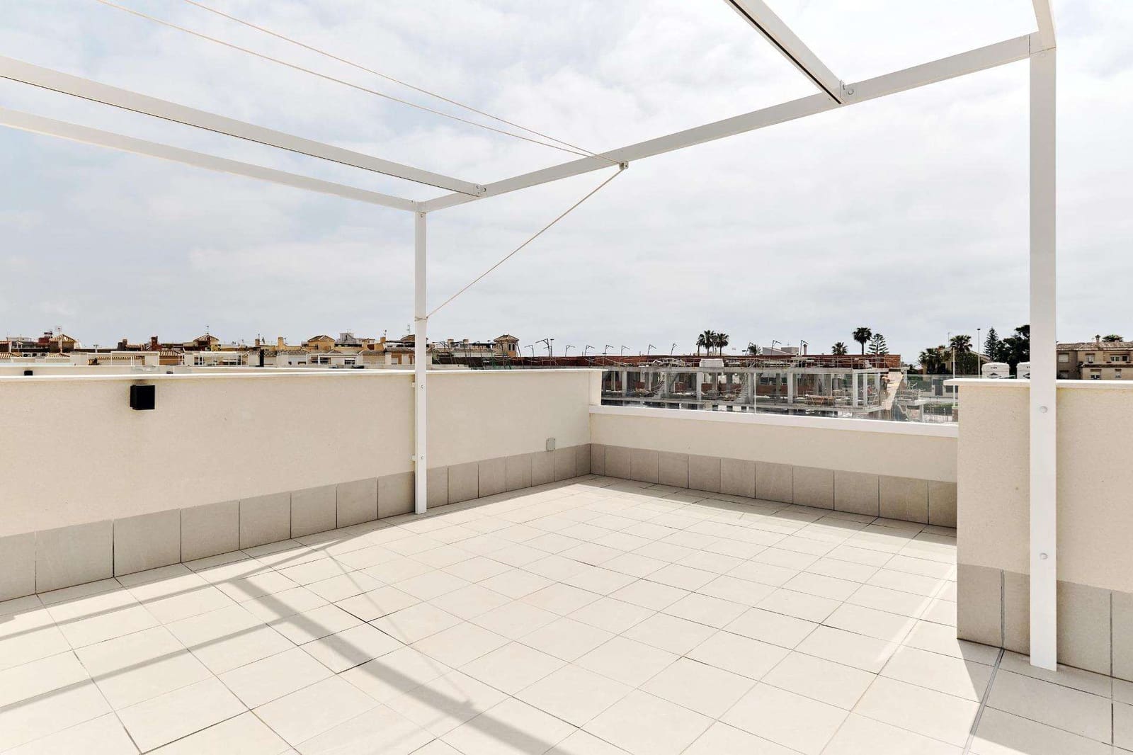 2 bedroom Apartment for sale in Torrevieja with pool garage - € 380,000 (Ref: 9332545)