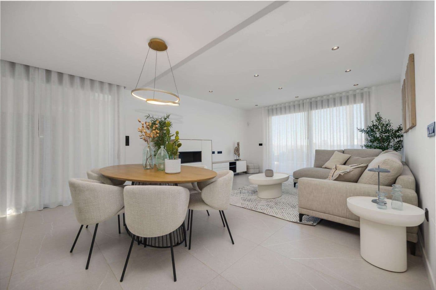 3 soveværelse Villa til salg i Torrevieja med swimmingpool garage - € 585.000 (Ref: 9332547)