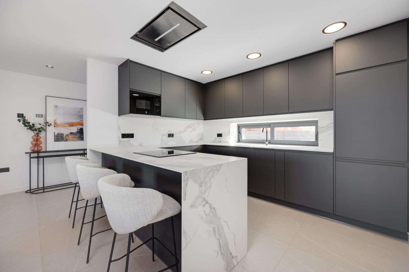 3 soveværelse Villa til salg i Torrevieja med swimmingpool garage - € 585.000 (Ref: 9332547)