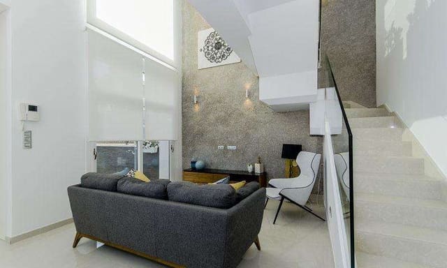 3 chambre Villa/Maison à vendre à Ciudad Quesada, Rojales avec piscine - 650 000 € (Ref: 9332570)