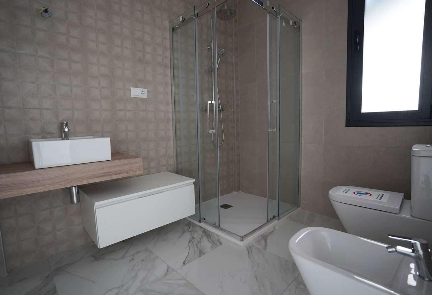 Chalet de 3 habitaciones en Polop en venta con piscina - 500.000 € (Ref: 9332601)