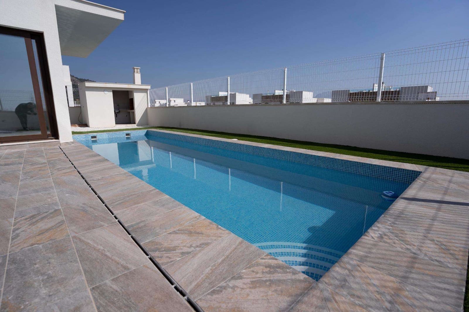 3 bedroom Villa for sale in Polop with pool - € 620,000 (Ref: 9332602)