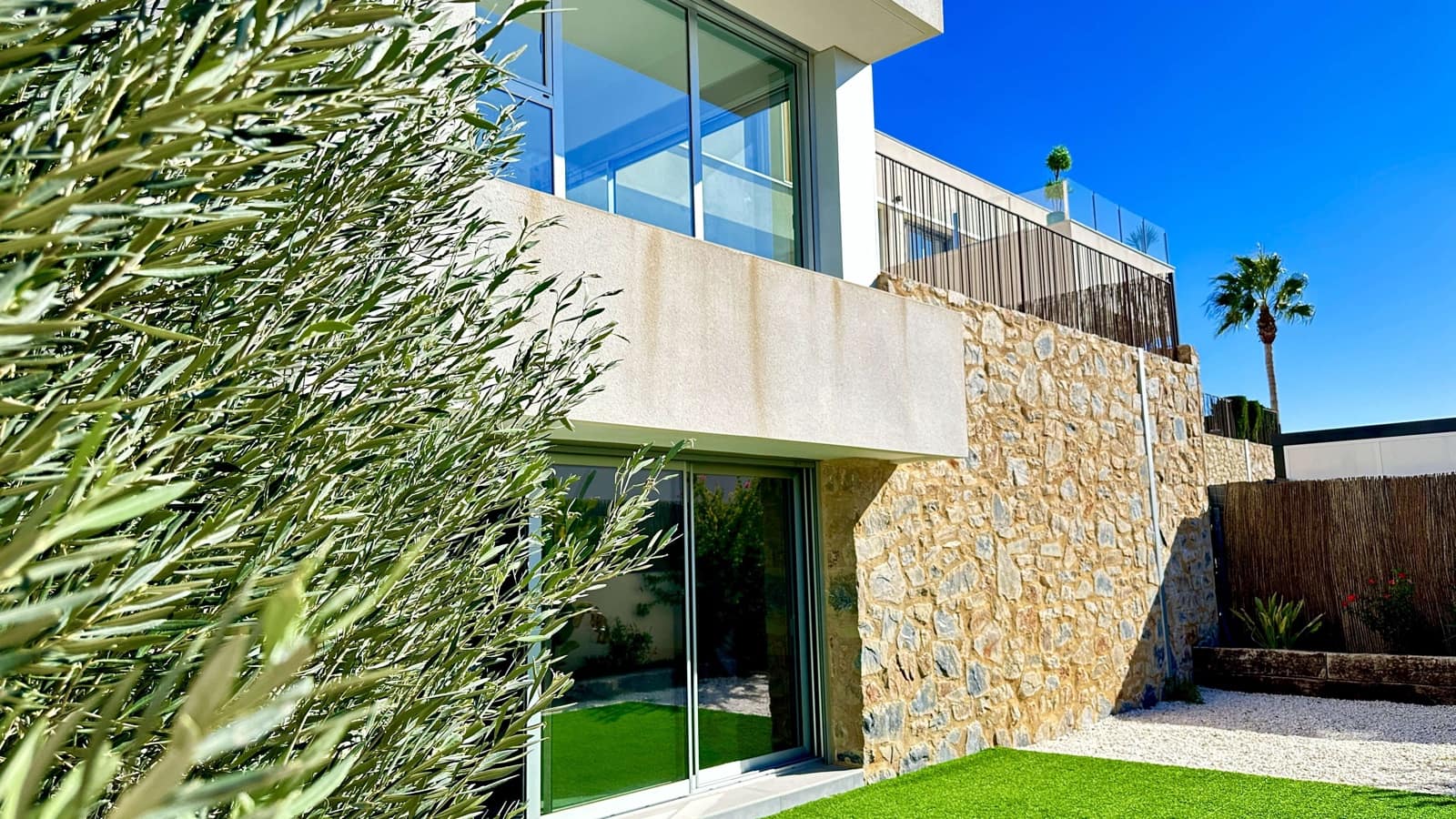 4 slaapkamer Villa te koop in Algorfa met zwembad garage - € 709.000 (Ref: 9377693)