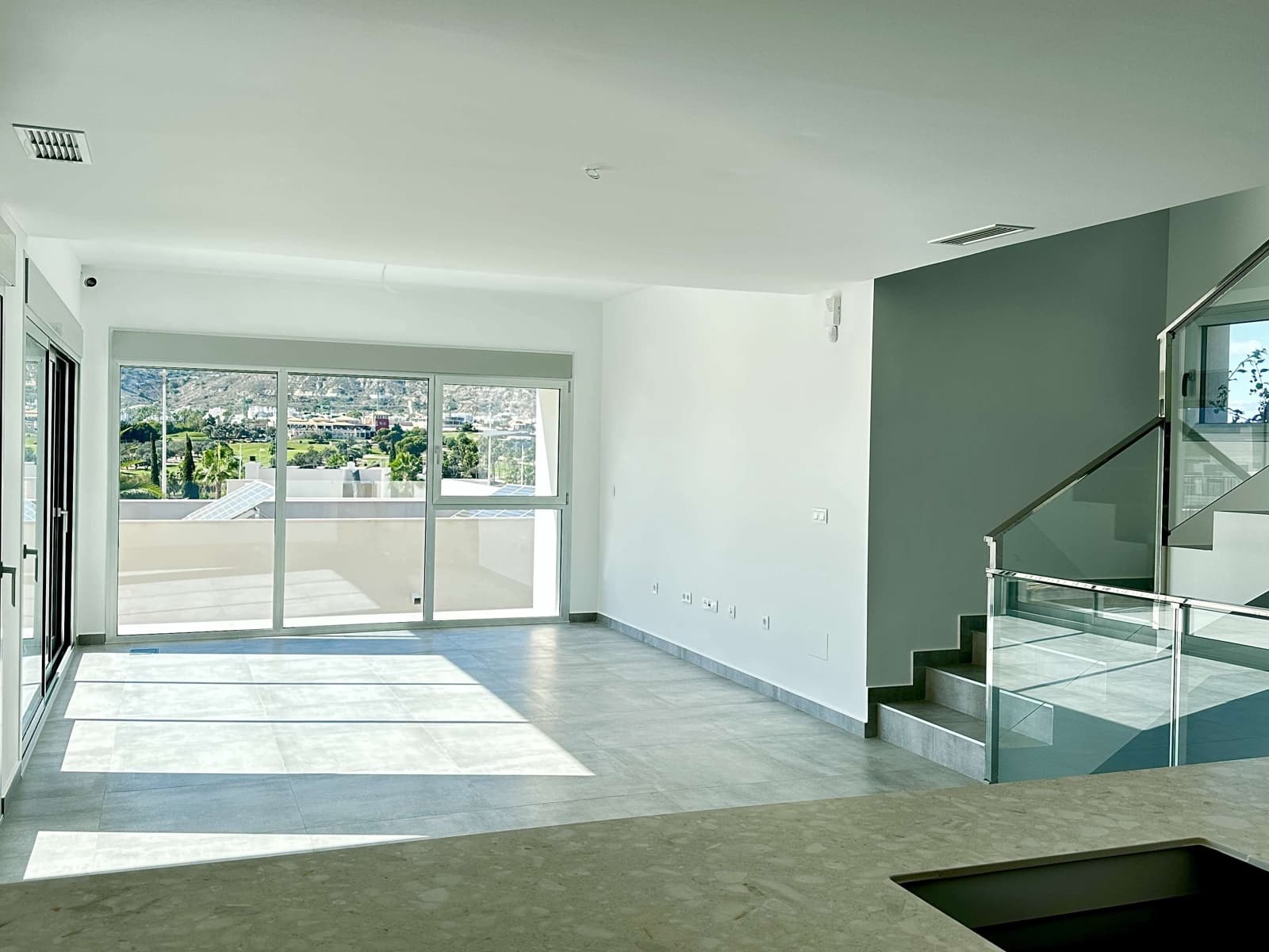 Chalet de 4 habitaciones en Algorfa en venta con piscina garaje - 659.000 € (Ref: 9381999)