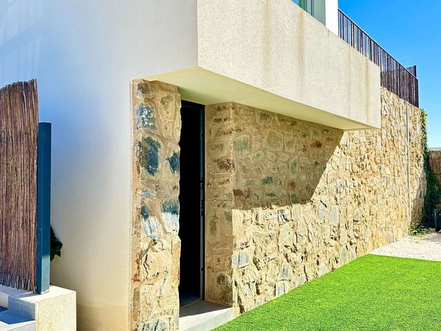 Chalet de 4 habitaciones en Algorfa en venta con piscina garaje - 659.000 € (Ref: 9381999)