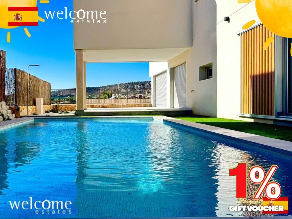 Chalet de 4 habitaciones en Algorfa en venta con piscina garaje - 659.000 € (Ref: 9381999)