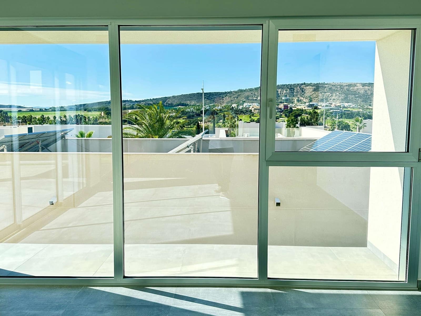 4 bedroom Villa for sale in Algorfa with pool garage - € 659,000 (Ref: 9381999)