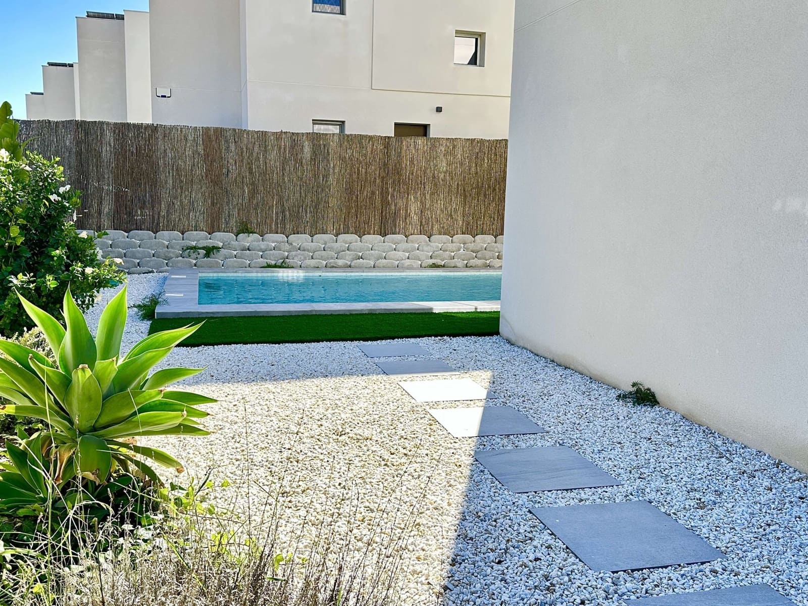 4 bedroom Villa for sale in Algorfa with pool garage - € 659,000 (Ref: 9381999)